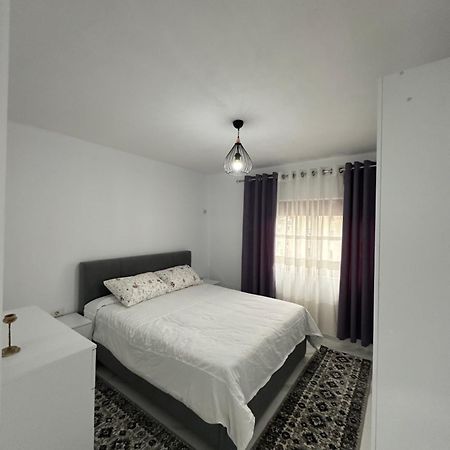 Elezi Apartment City Centre Tirana Esterno foto