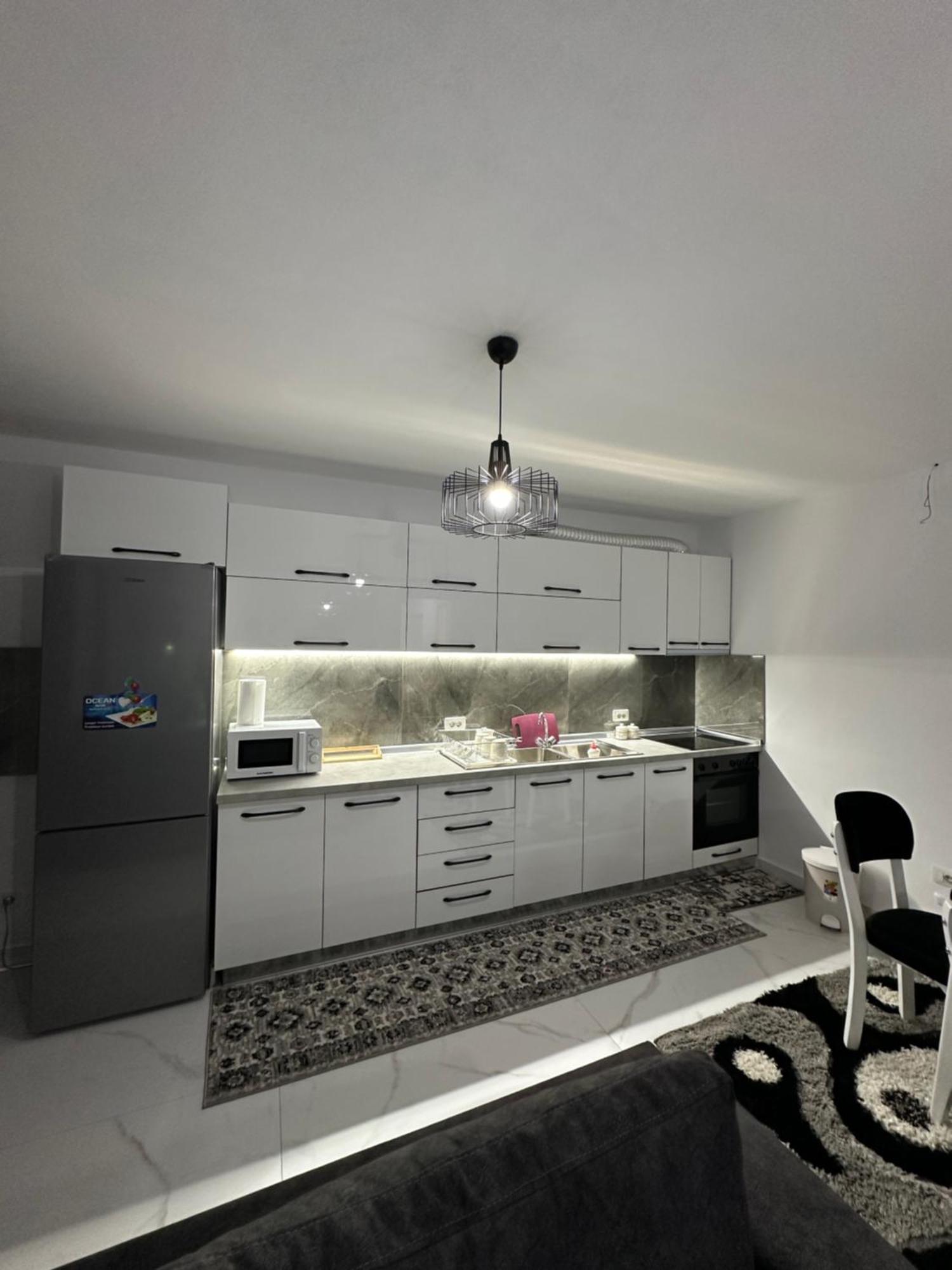 Elezi Apartment City Centre Tirana Esterno foto